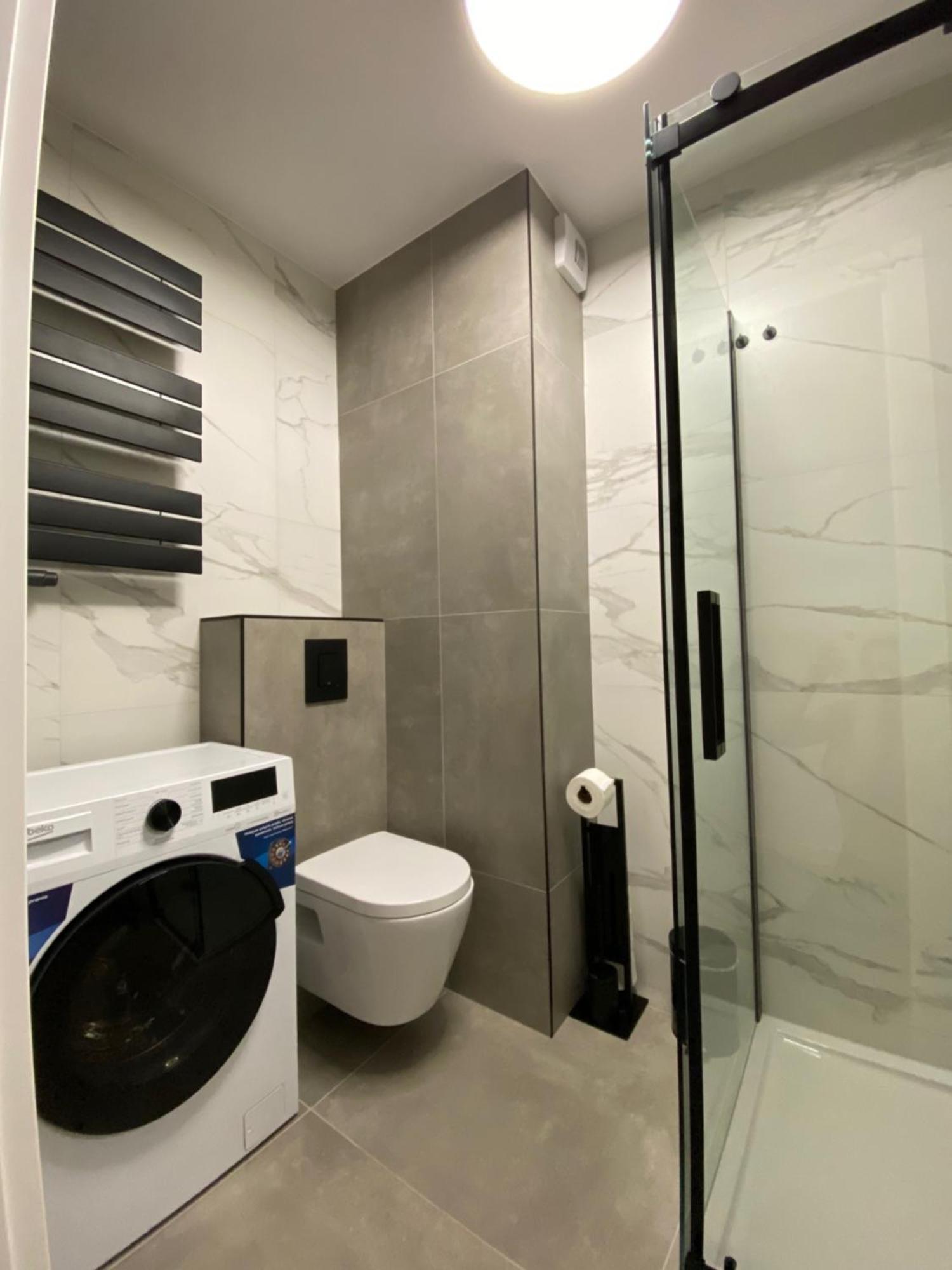 Vistula Avenue Apartment Free Parking, Swimming Pool, Sauna & Gym Краков Экстерьер фото