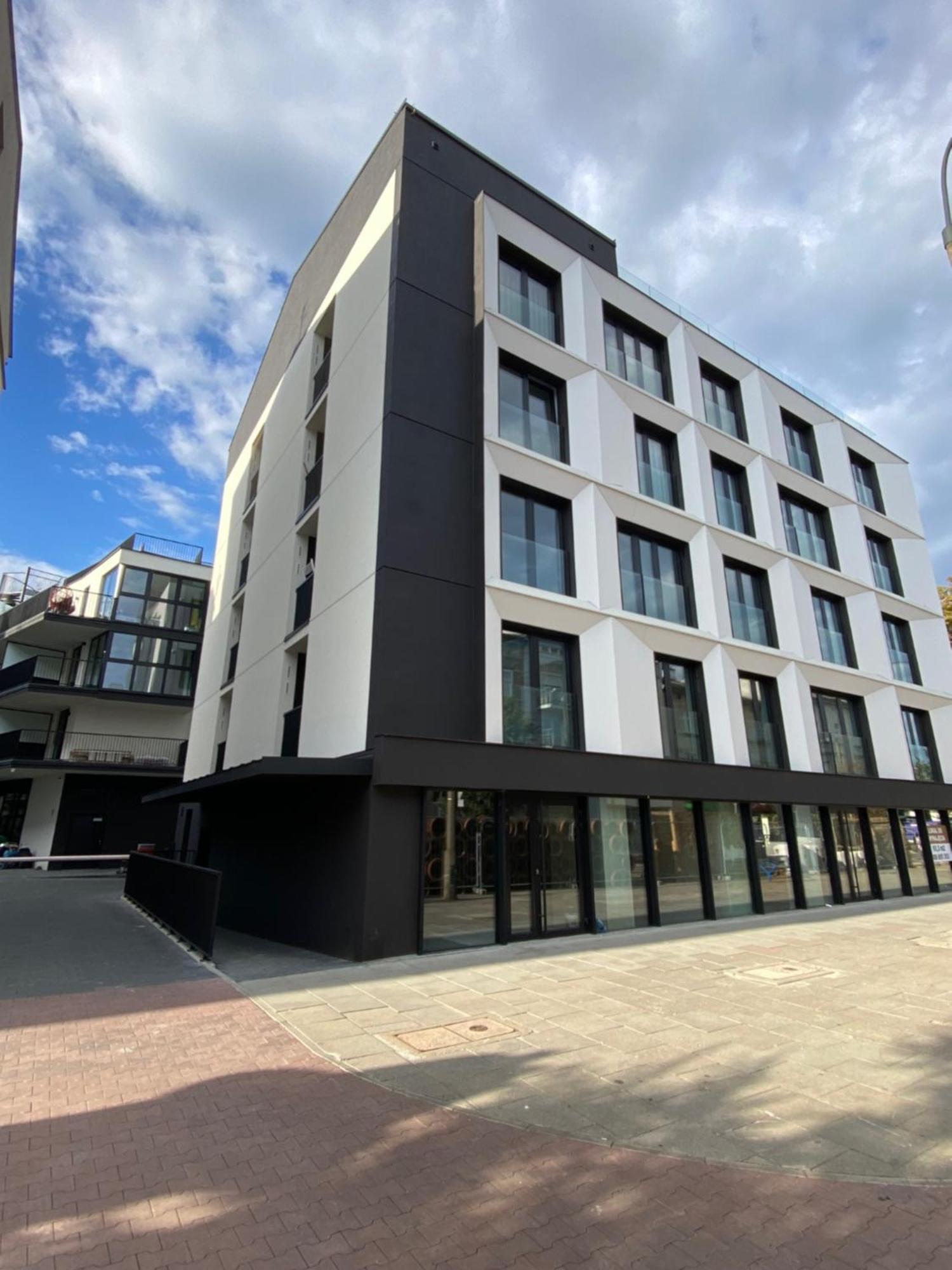 Vistula Avenue Apartment Free Parking, Swimming Pool, Sauna & Gym Краков Экстерьер фото