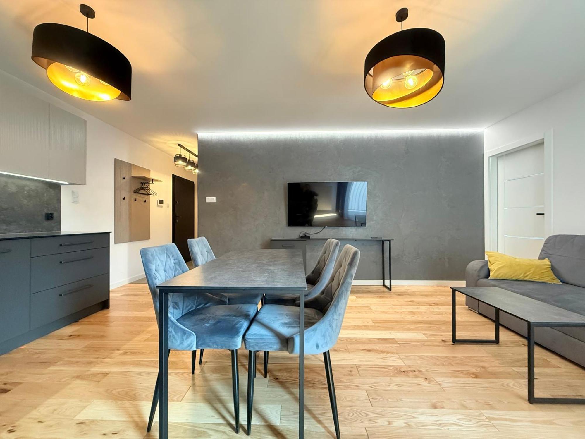 Vistula Avenue Apartment Free Parking, Swimming Pool, Sauna & Gym Краков Экстерьер фото