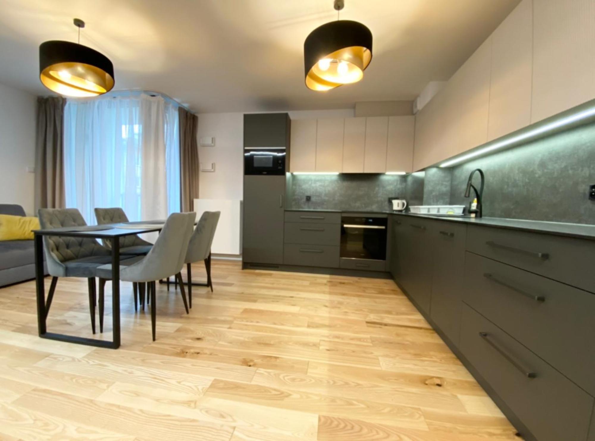 Vistula Avenue Apartment Free Parking, Swimming Pool, Sauna & Gym Краков Экстерьер фото