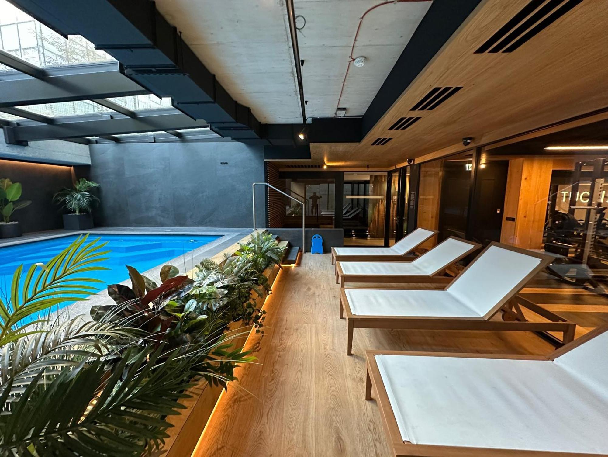 Vistula Avenue Apartment Free Parking, Swimming Pool, Sauna & Gym Краков Экстерьер фото